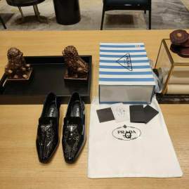 Picture of Prada Shoes _SKUPradasz35-40LL110318781